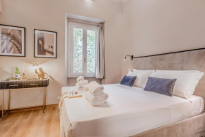 Queen of Rome Luxury Rooms
